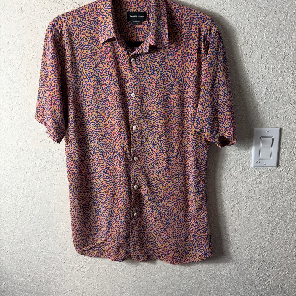 Barney Cools Short Sleeve Rayon Button Down Shirt Sz XS